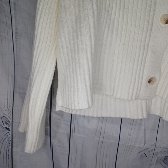Sincerely Jules Off White Ribbed Button-Up Cardigan NWT - Picture 6 of 13
